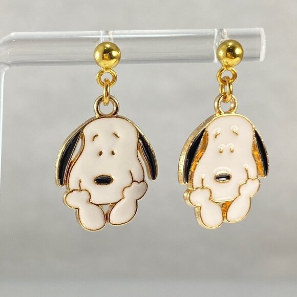 Snoopy Dangle Earrings - Picture 1 of 6